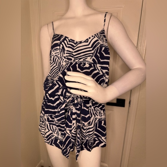 Lilly Pulitzer Blue and White Patterned Romper - Picture 3 of 11